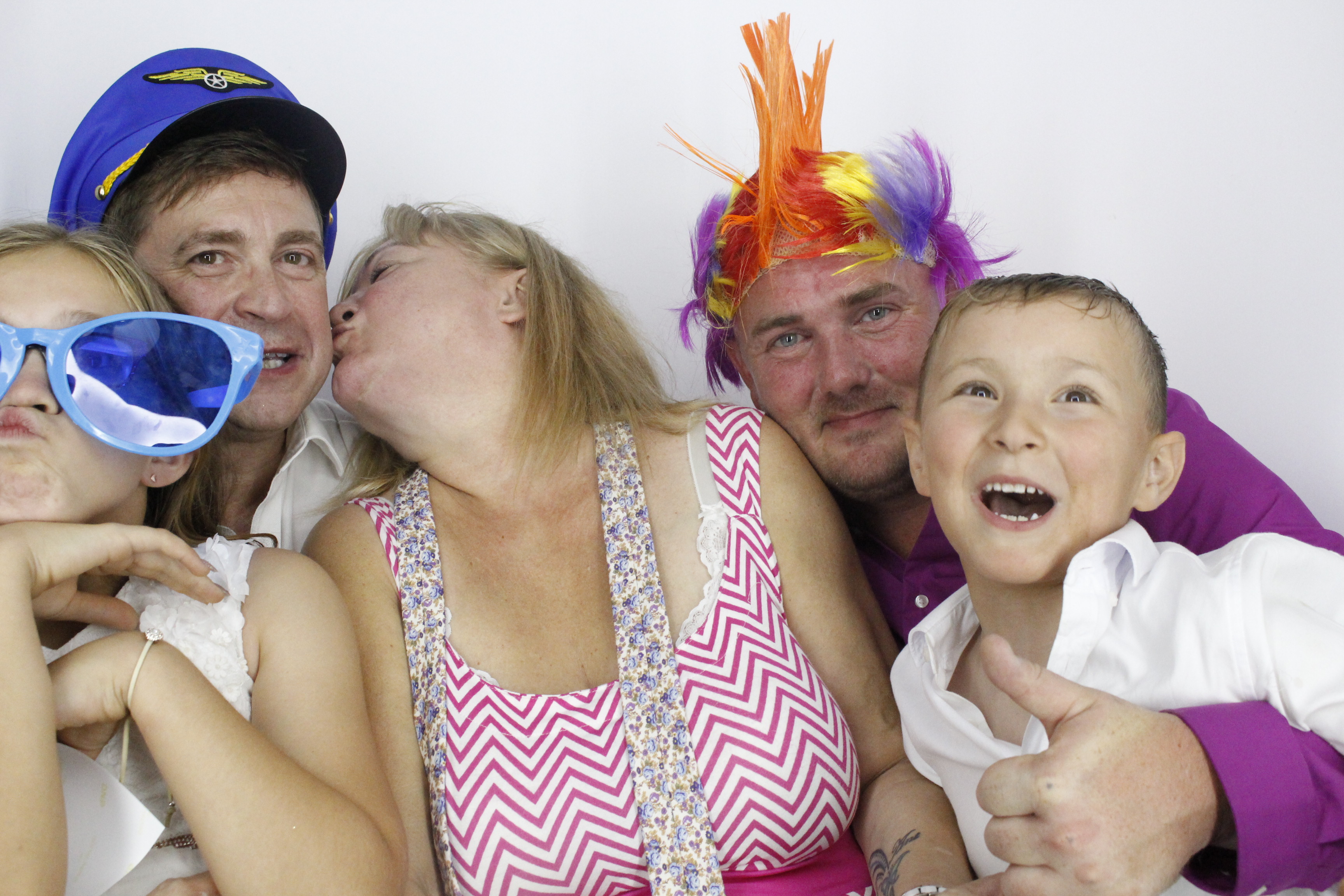 Sam & Rachel's Wedding | View more photos from the event at gallery.myphotoboothexperience.co.uk/u/MyPhotoBoothExperienceLtd/Sam-Rachels-Wedding